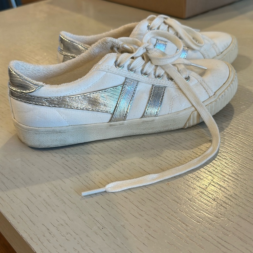 Gola sneakers